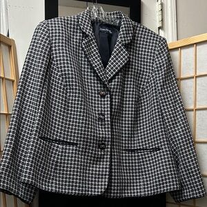 Black and White Women Skirt suit.